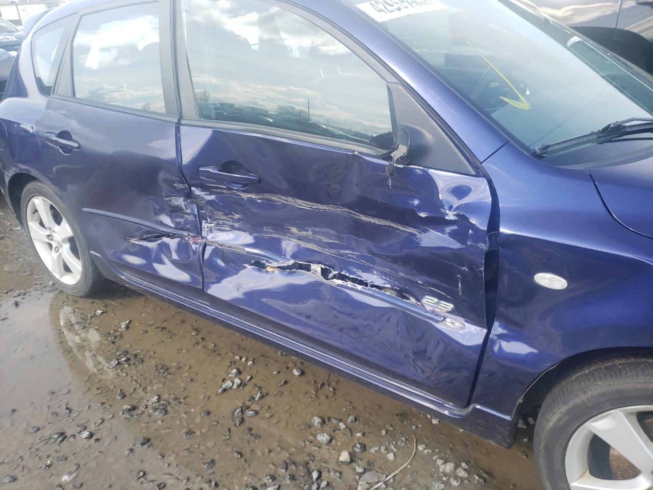 Photo 9 from auction – 2005 MAZDA 3 HATCHBAC with VIN JM1BK343651269209