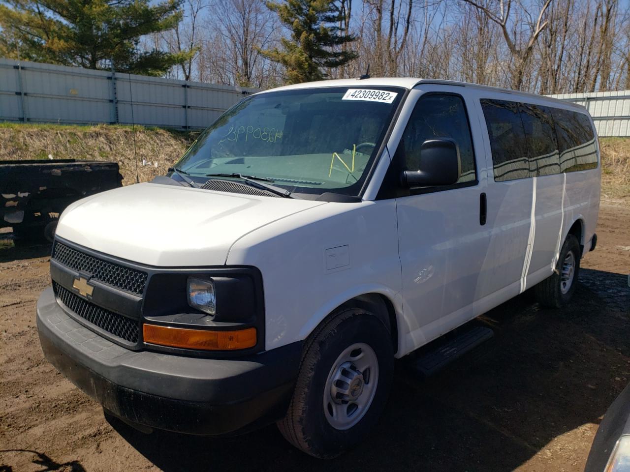 Photo 2 from auction – 2014 CHEVROLET EXPRESS G2 with VIN 1GAWGPFA2E1119578