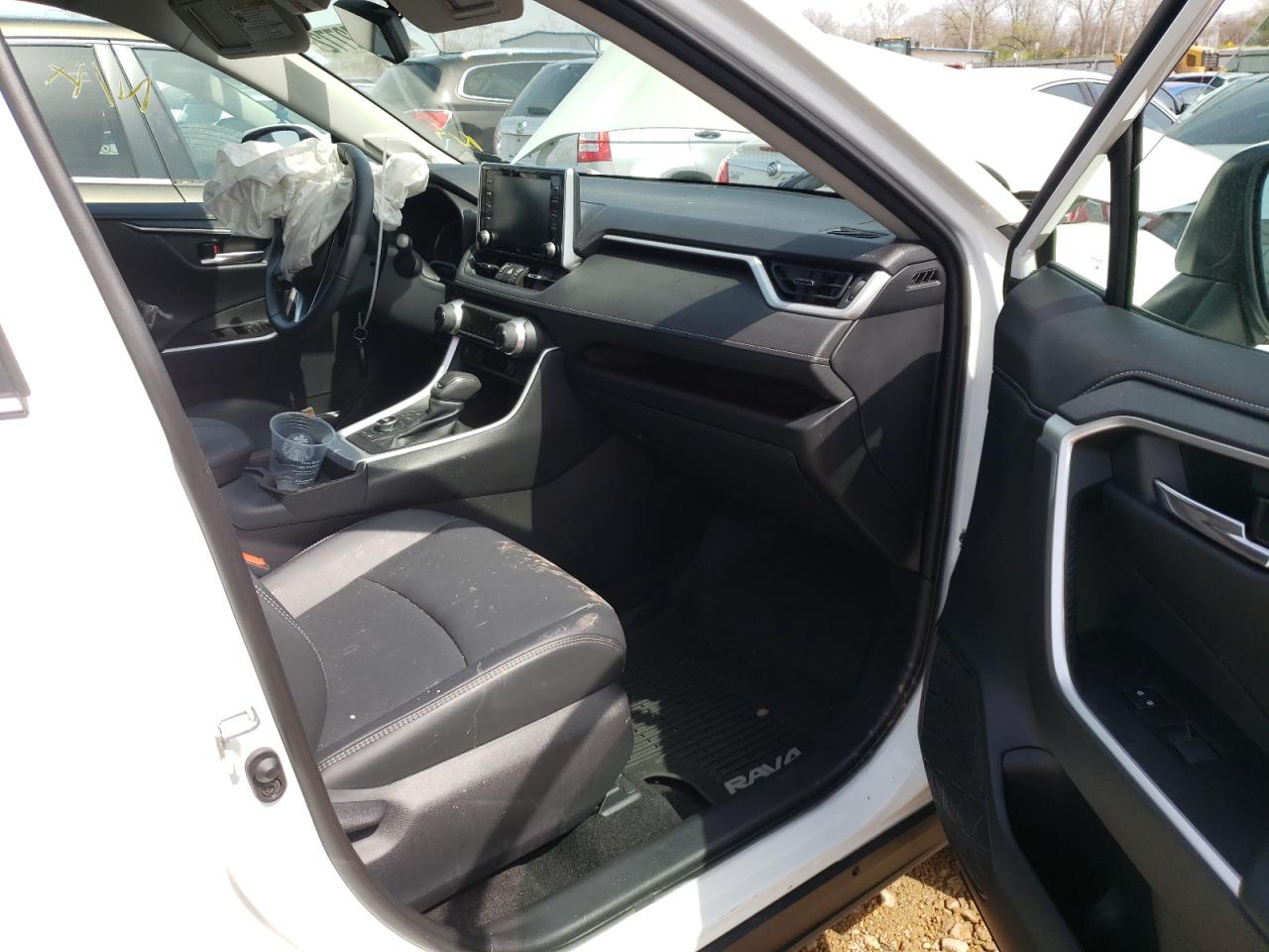 Photo 5 from auction – 2020 TOYOTA RAV4 LIMIT with VIN 2T3N1RFV8LW100440