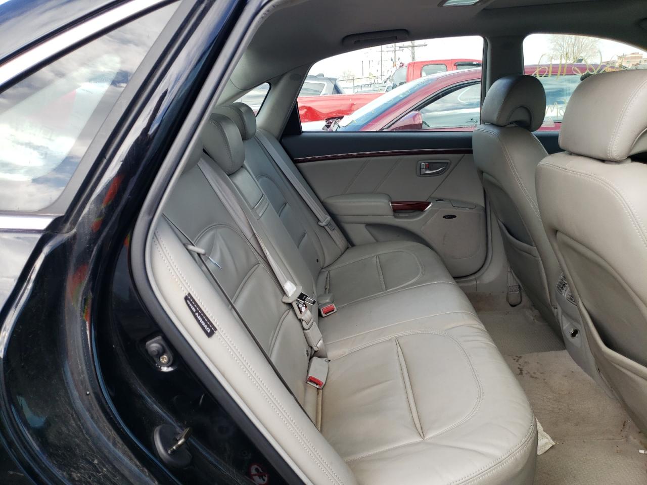 Photo 6 from auction – 2006 HYUNDAI AZERA SE with VIN KMHFC46F76A095773