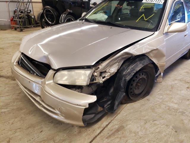 Photo 9 from auction – 2000 TOYOTA CAMRY CE with VIN 4T1BG22K4YU759572