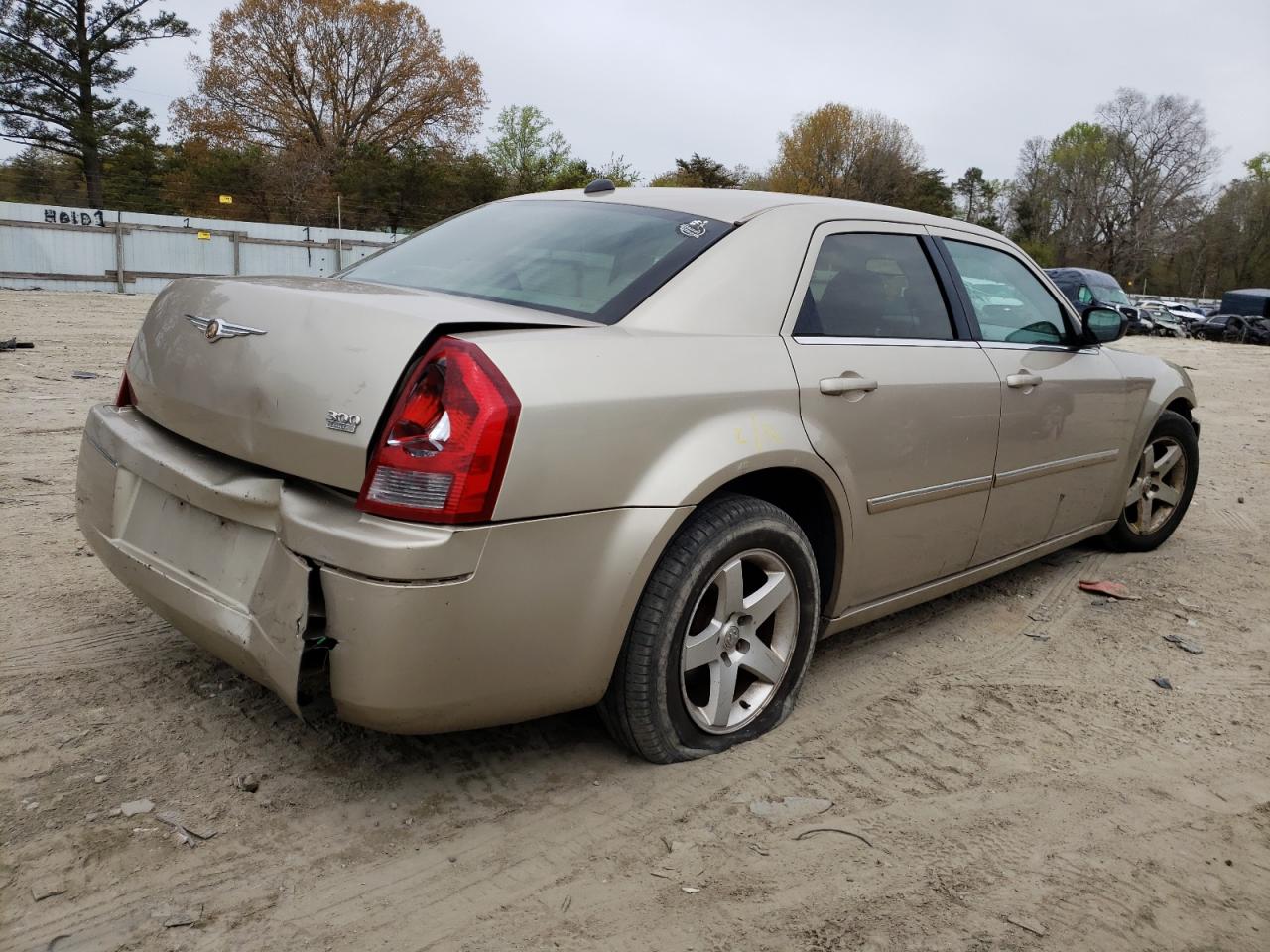 Photo 4 from auction – 2006 CHRYSLER 300 with VIN 2C3KA53G36H169806