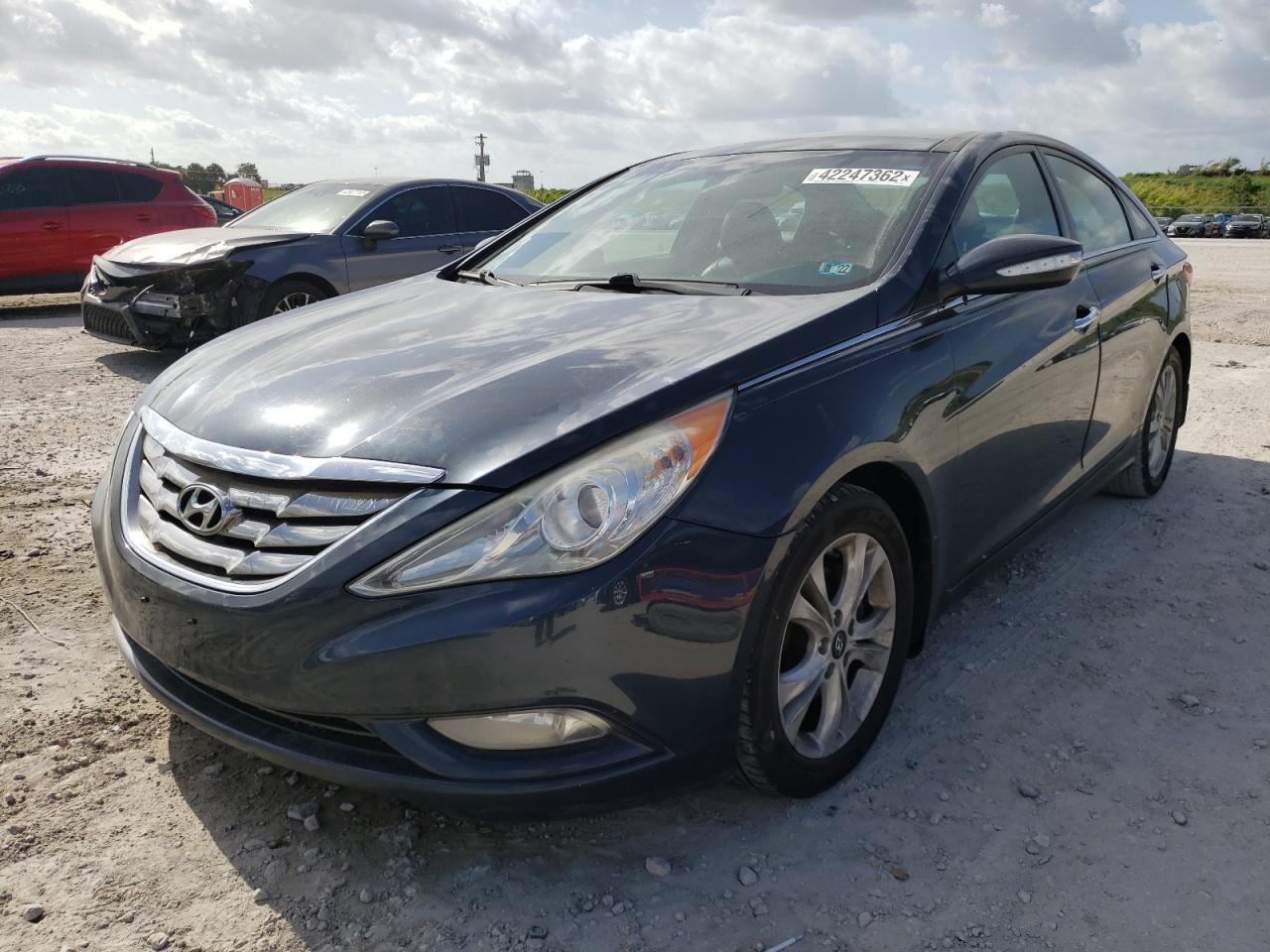 Photo 2 from auction – 2012 HYUNDAI SONATA SE with VIN 5NPEC4AC3CH349285