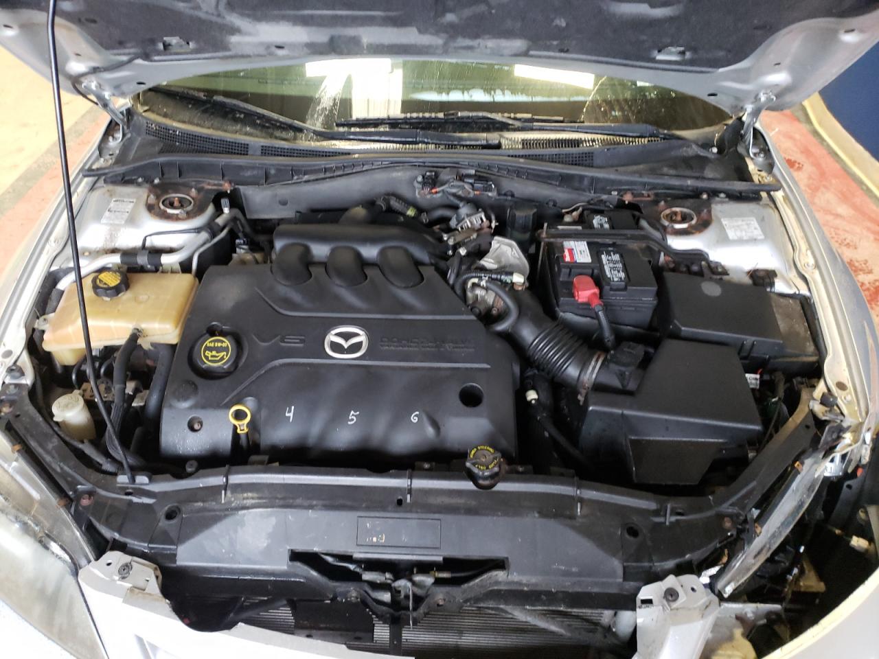 Photo 7 from auction – 2005 MAZDA 6 S with VIN 1YVHP84D555M17743