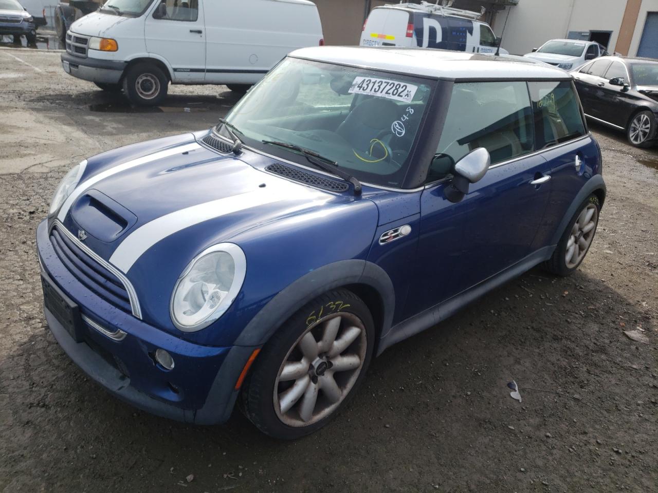 Photo 2 from auction – 2003 MINI COOPER S with VIN WMWRE33443TD61002