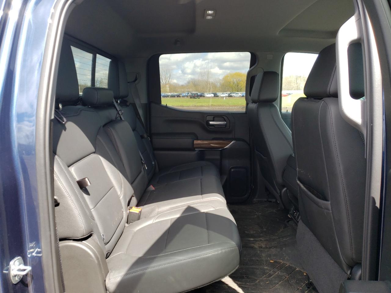Photo 6 from auction – 2021 CHEVROLET SILVERADO with VIN 1GCUYDED1MZ159513