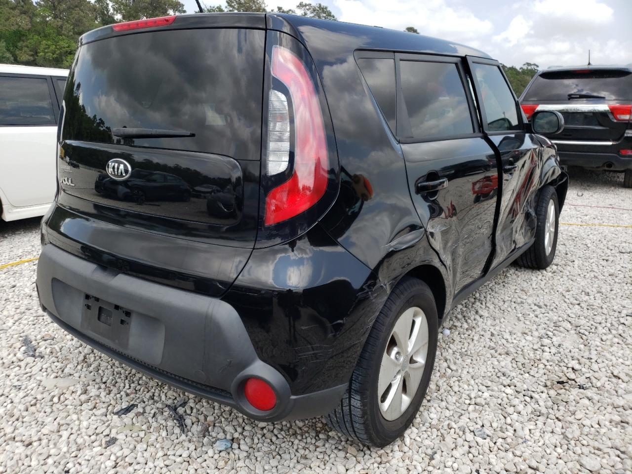 Photo 4 from auction – 2015 KIA SOUL with VIN KNDJN2A28F7764633