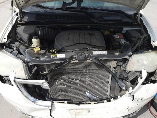 Photo 7 from auction – 2013 CHRYSLER TOWN & COU with VIN 2C4RC1BGXDR657558
