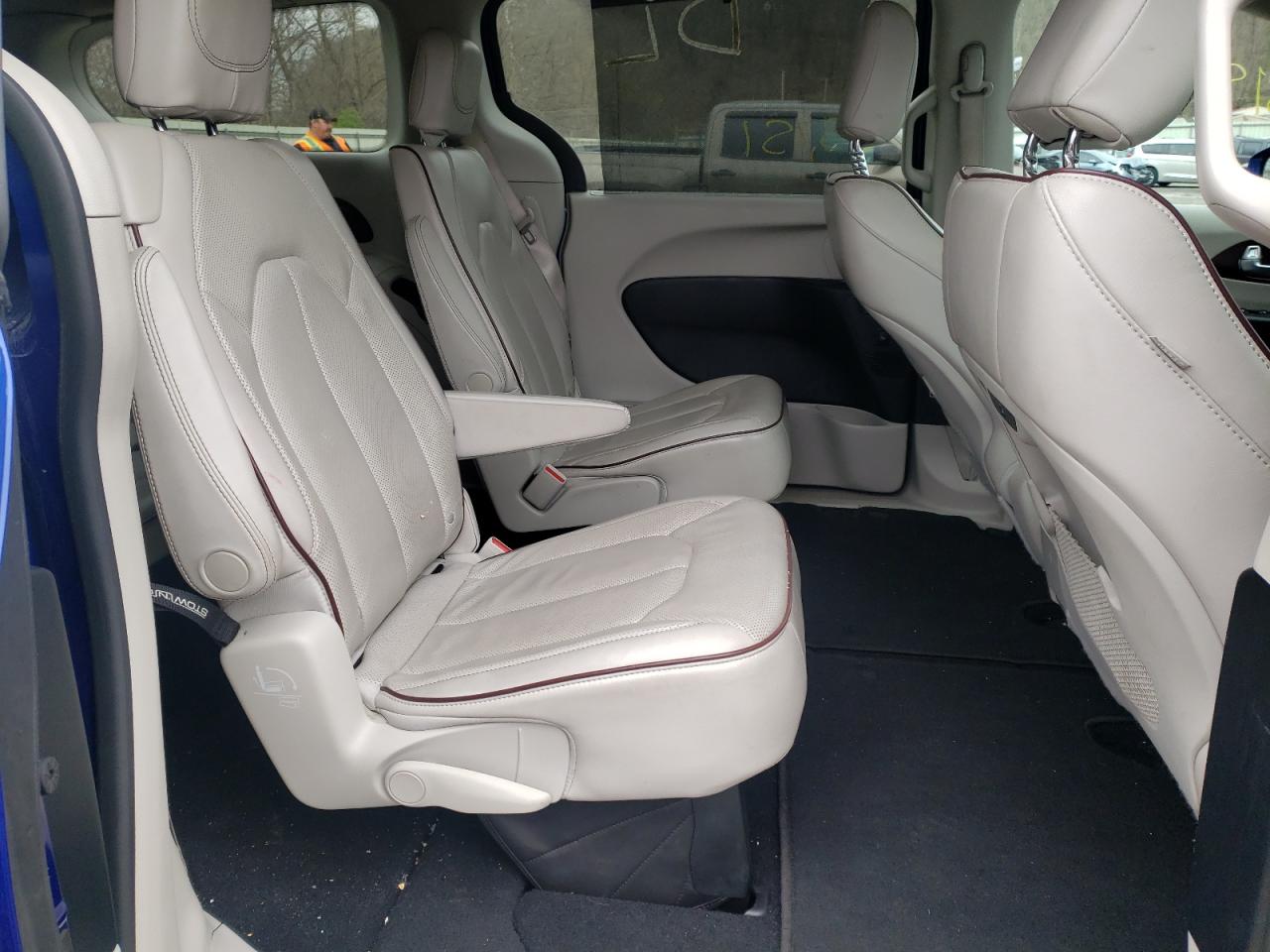 Photo 6 from auction – 2020 CHRYSLER PACIFICA L with VIN 2C4RC1GG9LR181424