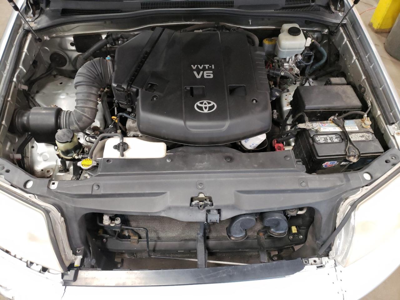 Photo 7 from auction – 2005 TOYOTA 4RUNNER SR with VIN JTEZU14R550063933