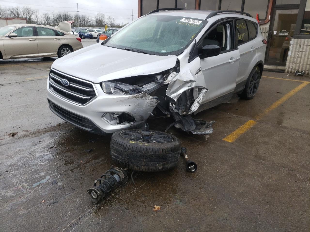Photo 2 from auction – 2019 FORD ESCAPE SE with VIN 1FMCU0GD8KUA64367