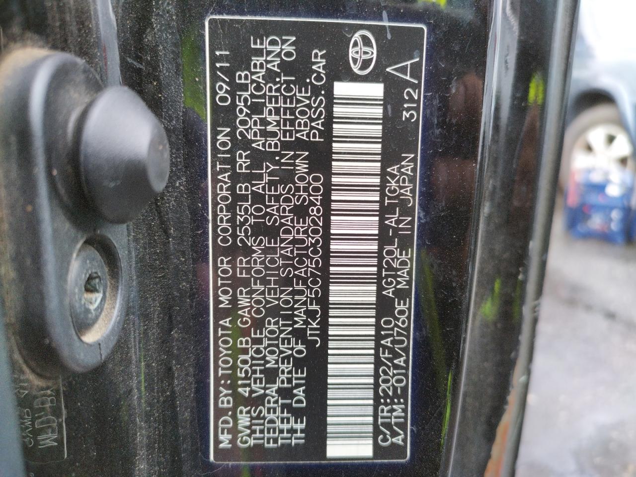 Photo 10 from auction – 2012 TOYOTA SCION TC with VIN JTKJF5C75C3028400