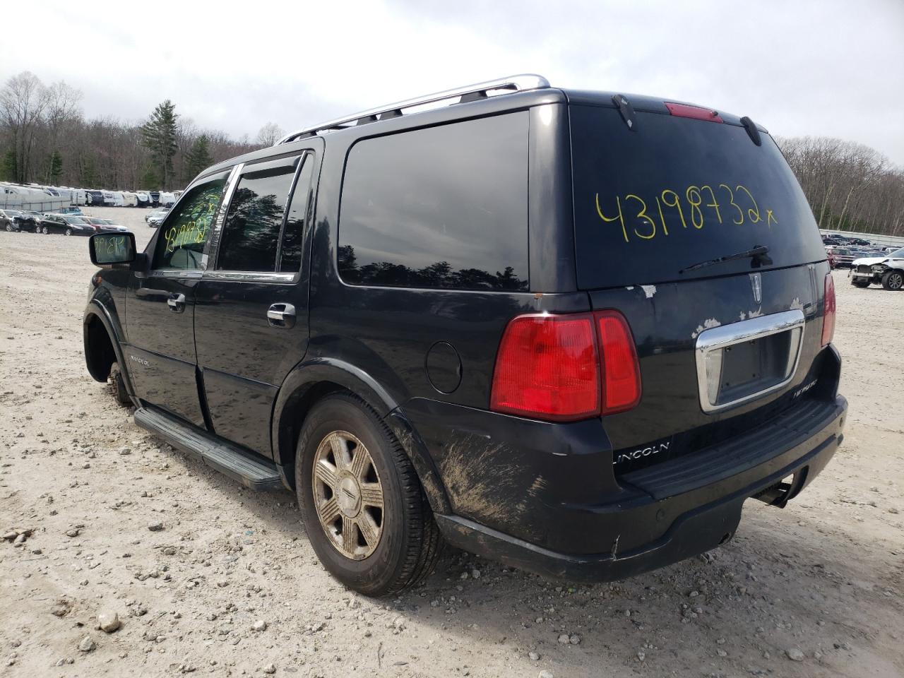 Photo 3 from auction – 2005 LINCOLN NAVIGATOR with VIN 5LMFU28585LJ14420