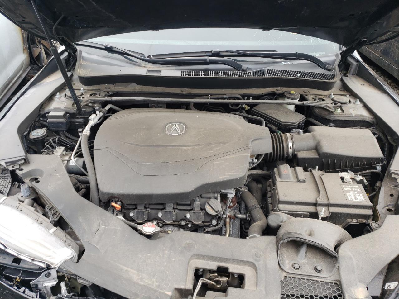 Photo 7 from auction – 2018 ACURA TLX with VIN 19UUB3F3XJA005010