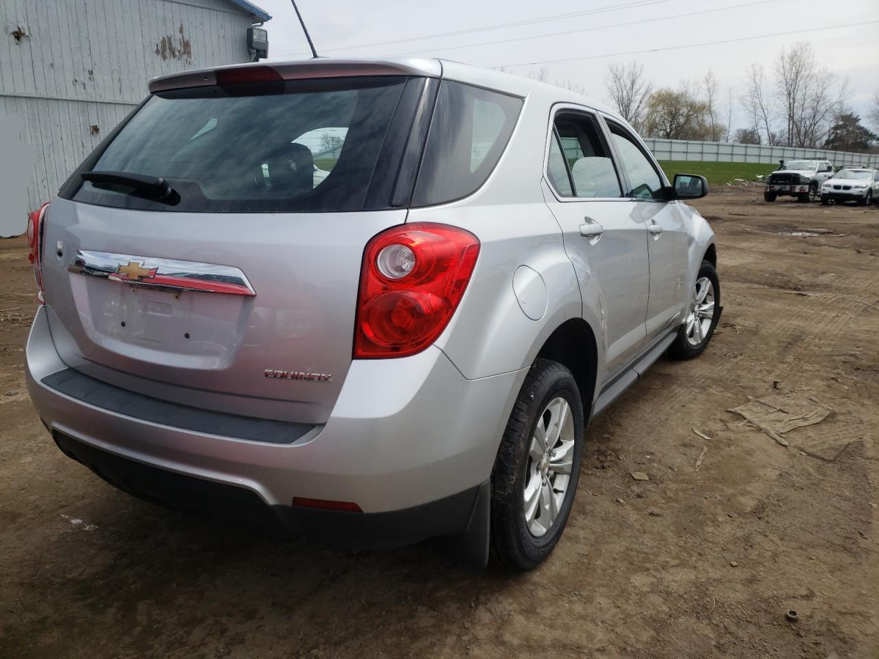 Photo 4 from auction – 2015 CHEVROLET EQUINOX LS with VIN 2GNALAEK5F1154915