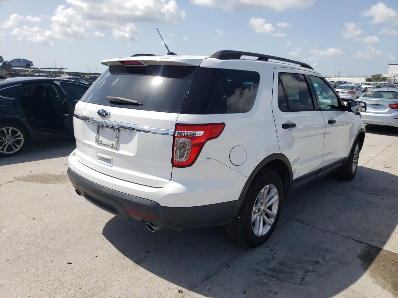 Photo 4 from auction – 2015 FORD EXPLORER with VIN 1FM5K7B85FGA34359