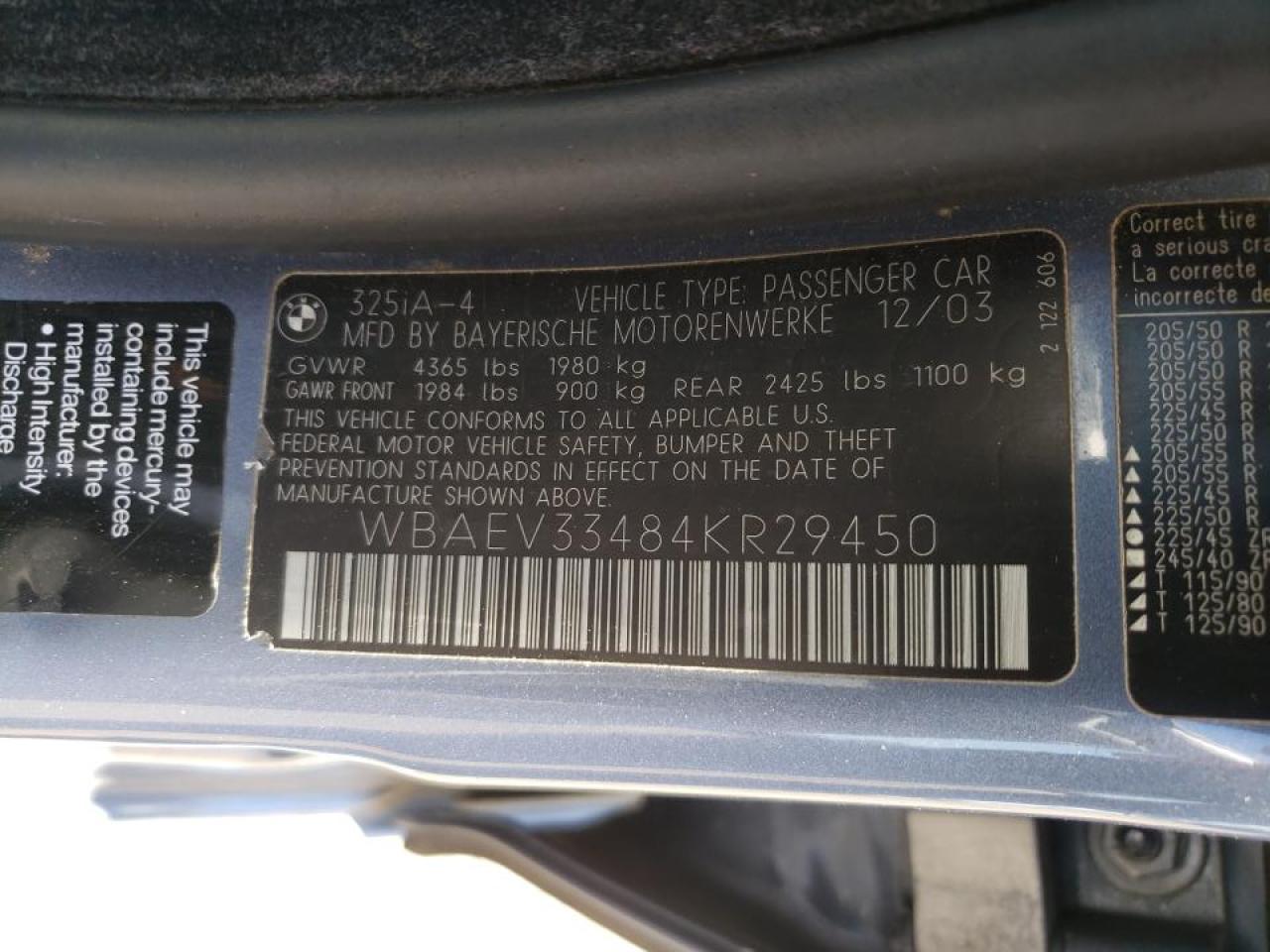 Photo 10 from auction – 2004 BMW 325 I with VIN WBAEV33484KR29450