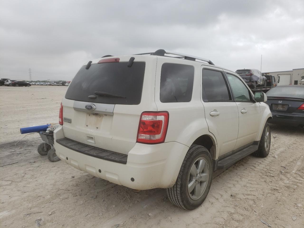 Photo 4 from auction – 2012 FORD ESCAPE LIM with VIN 1FMCU0E74CKC81490
