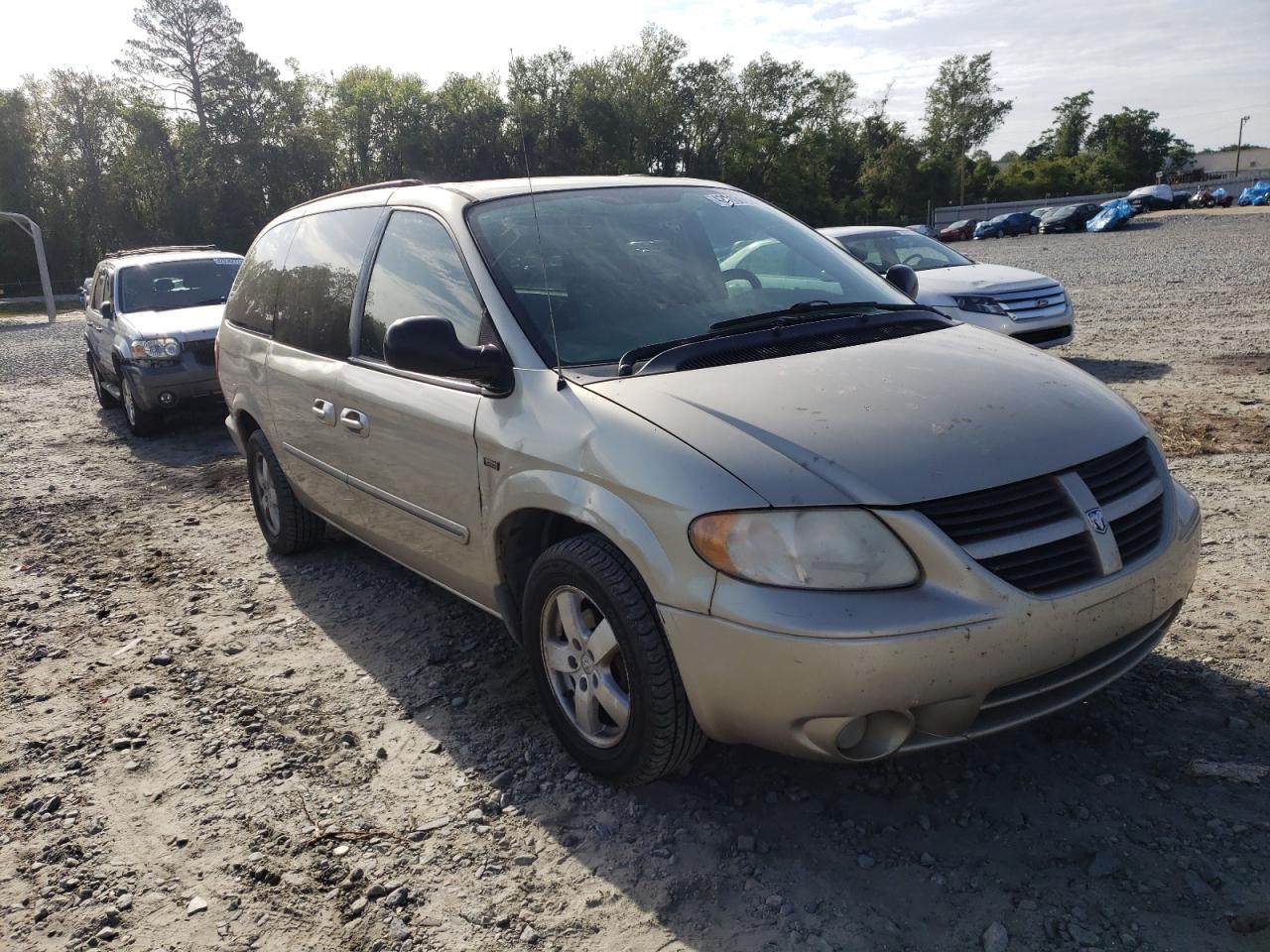 DODGE GRAND CARA 2007 with VIN 2D4GP44L97R270806 - Photo from auction