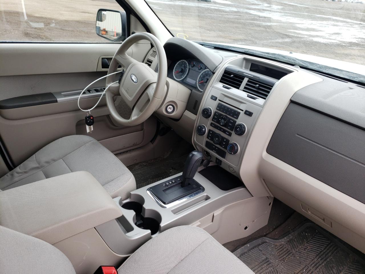 صورة رقم 9 من المزاد - 2012 FORD ESCAPE XLT مع VIN 1FMCU9D78CKB22557