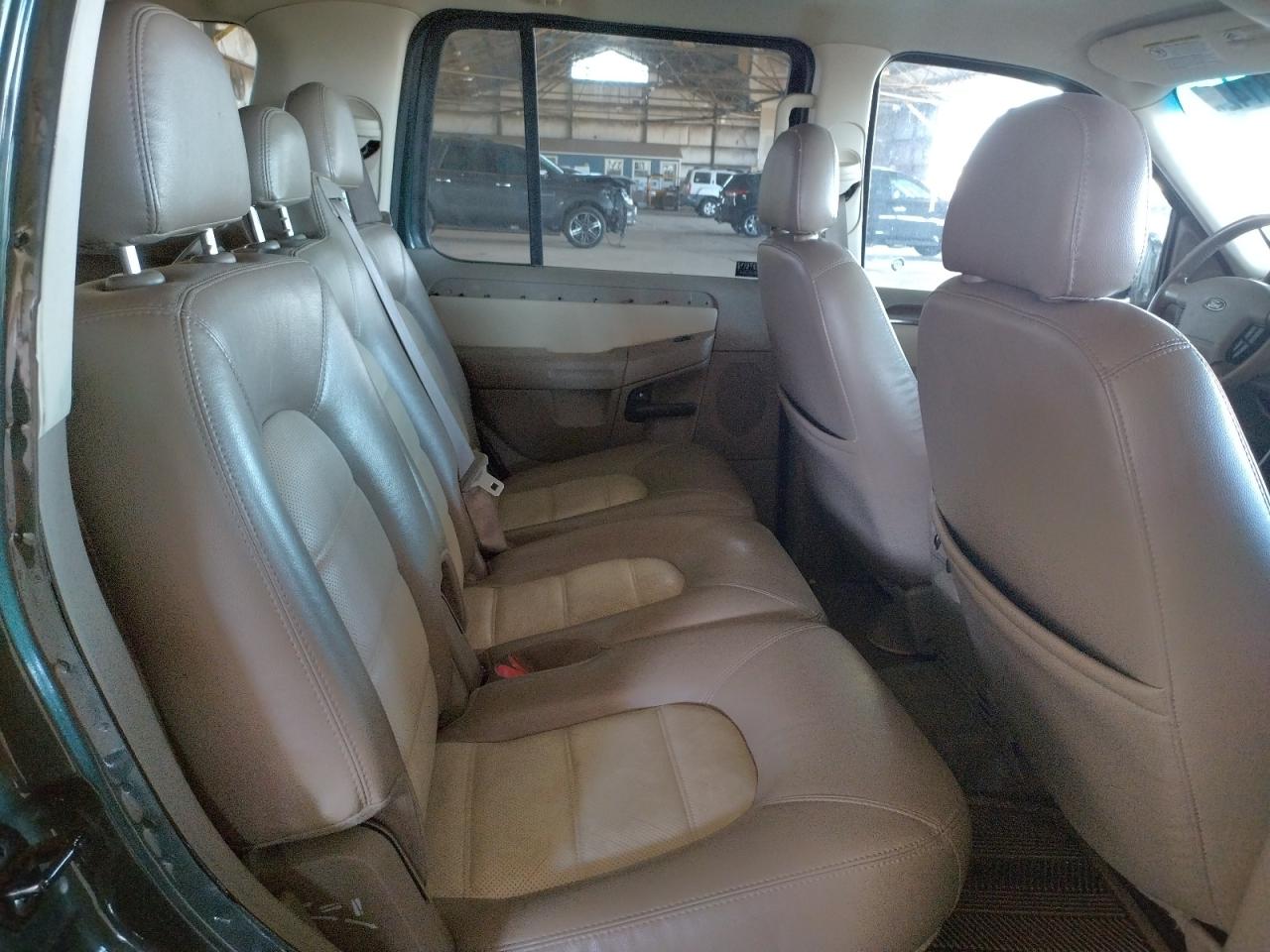 Photo 6 from auction – 2003 FORD EXPLORER E with VIN 1FMZU74E03UB58857