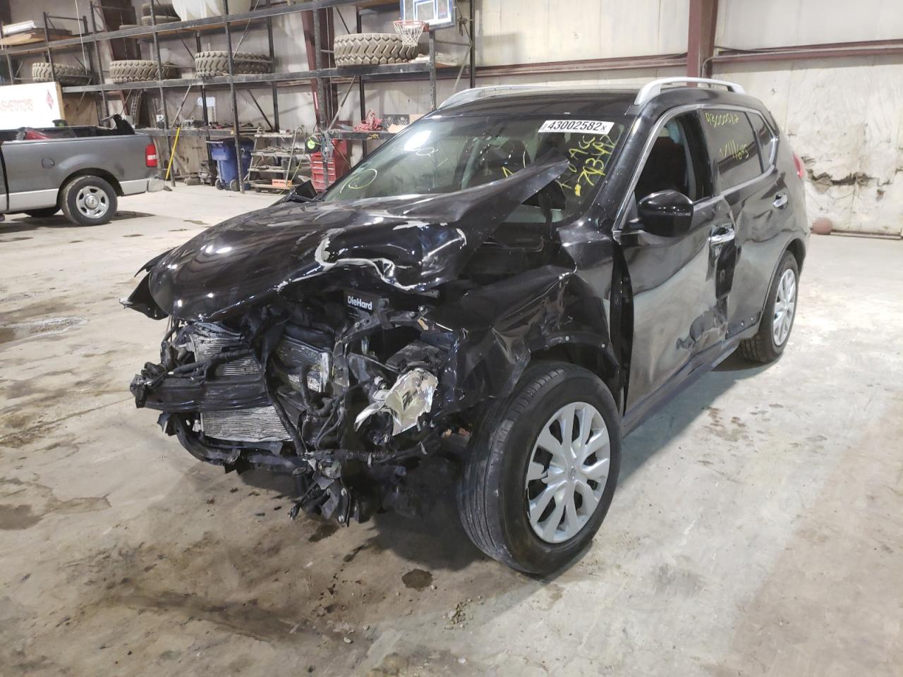 Photo 2 from auction – 2017 NISSAN ROGUE S with VIN 5N1AT2MT6HC793497