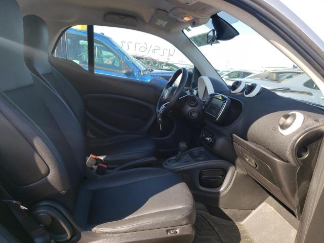 Photo 5 from auction – 2016 SMART FORTWO with VIN WMEFJ5DA6GK137743