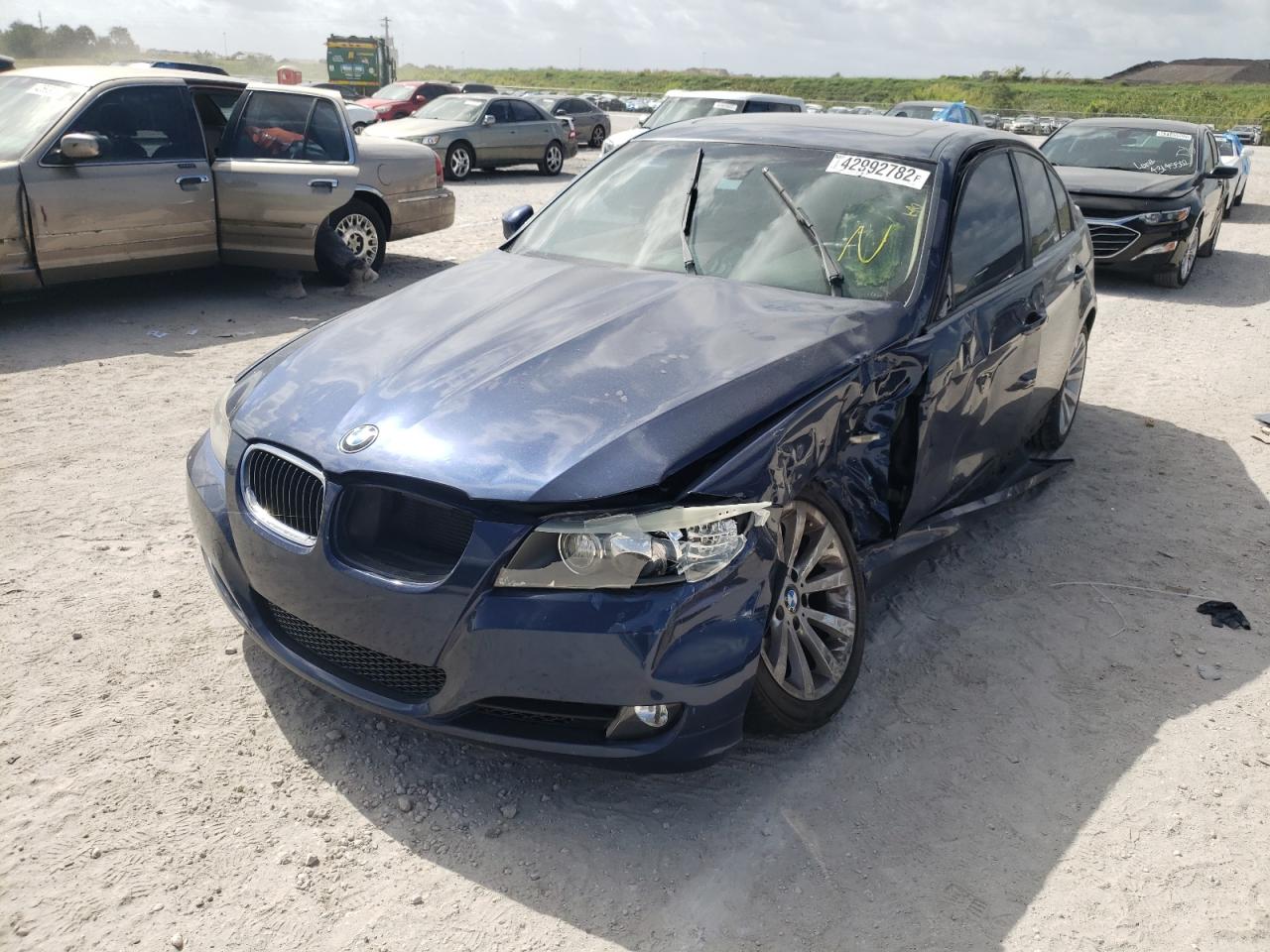 Photo 2 from auction – 2011 BMW 328 I with VIN WBAPH7C53BE460098