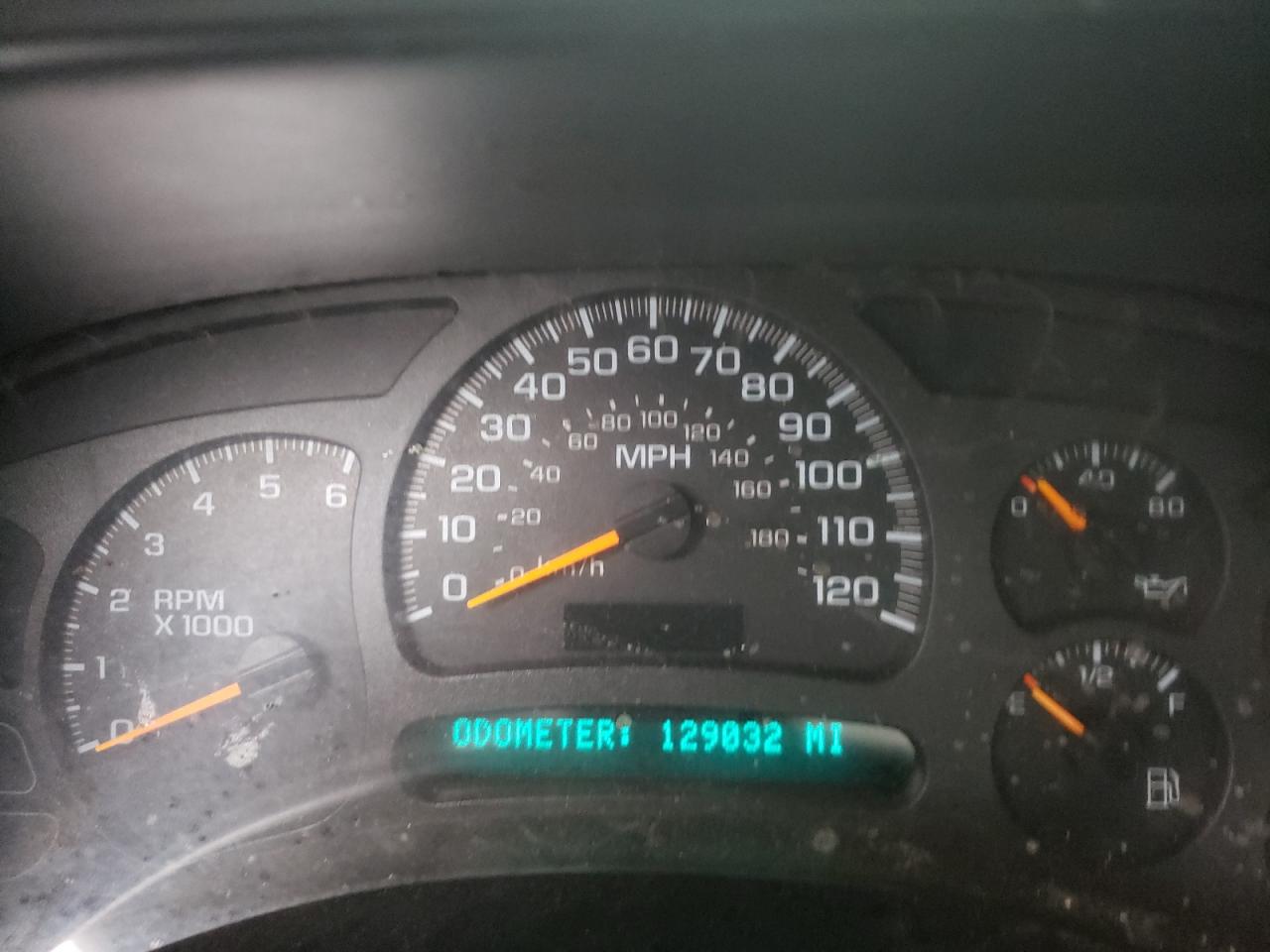 Photo 8 from auction – 2004 CHEVROLET SILVERADO with VIN 1GCEK19T44E261272