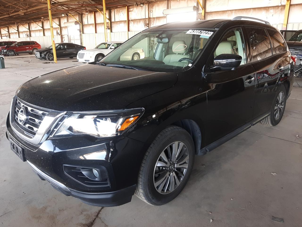 Photo 2 from auction – 2019 NISSAN PATHFINDER with VIN 5N1DR2MN1KC623021