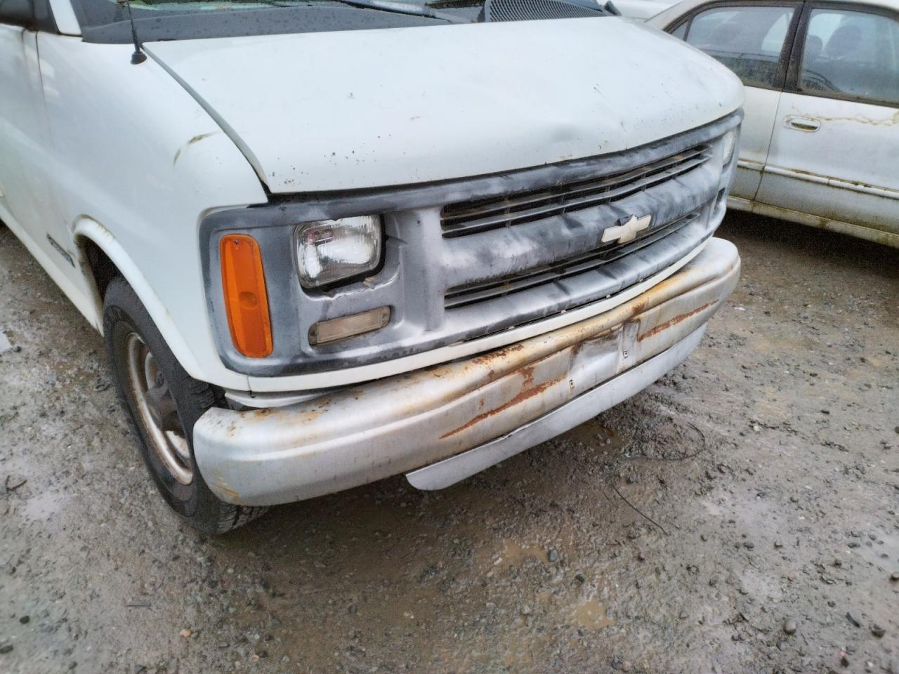 Photo 9 from auction – 2001 CHEVROLET EXPRESS G3 with VIN 1GCHG35R911142415