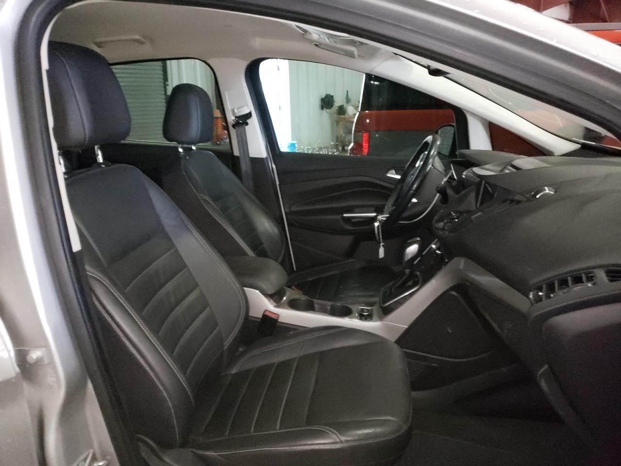 Photo 5 from auction – 2016 FORD C-MAX PREM with VIN 1FADP5CU3GL110631