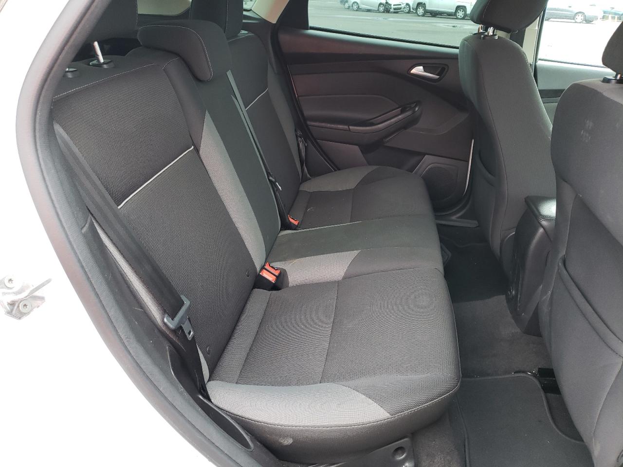 Photo 6 from auction – 2014 FORD FOCUS SE with VIN 1FADP3K24EL294589