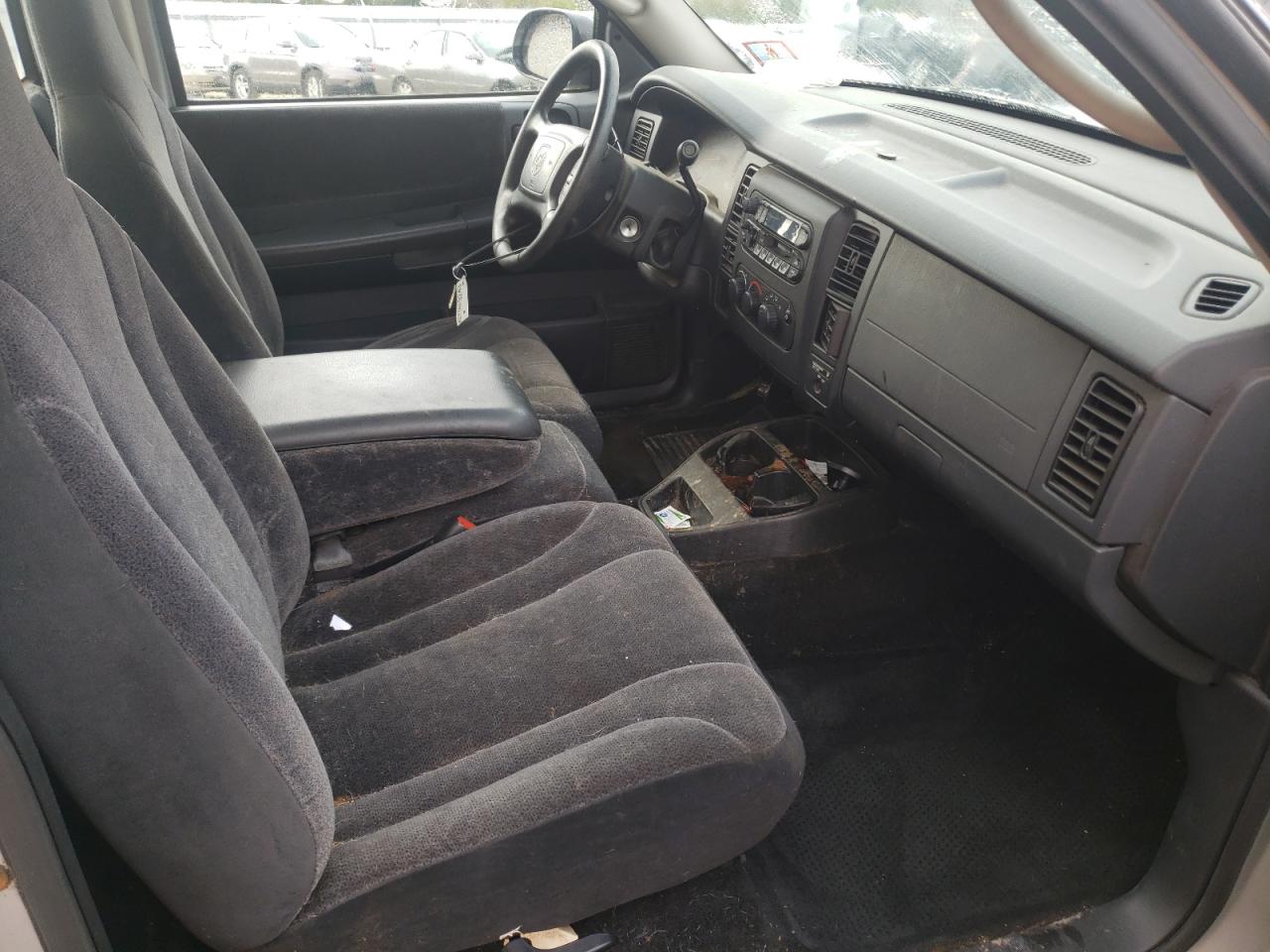 Photo 5 from auction – 2002 DODGE DAKOTA SPO with VIN 1B7FL36N32S507049