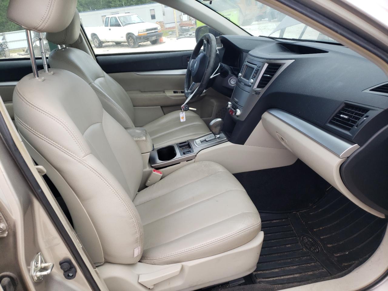 Photo 5 from auction – 2014 SUBARU LEGACY 2.5 with VIN 4S3BMBC68E3034069