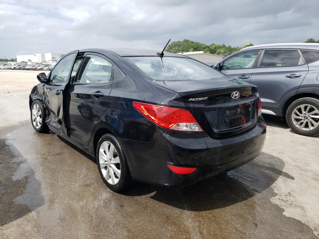 Photo 3 from auction – 2014 HYUNDAI ACCENT GLS with VIN KMHCU4AE2EU760252