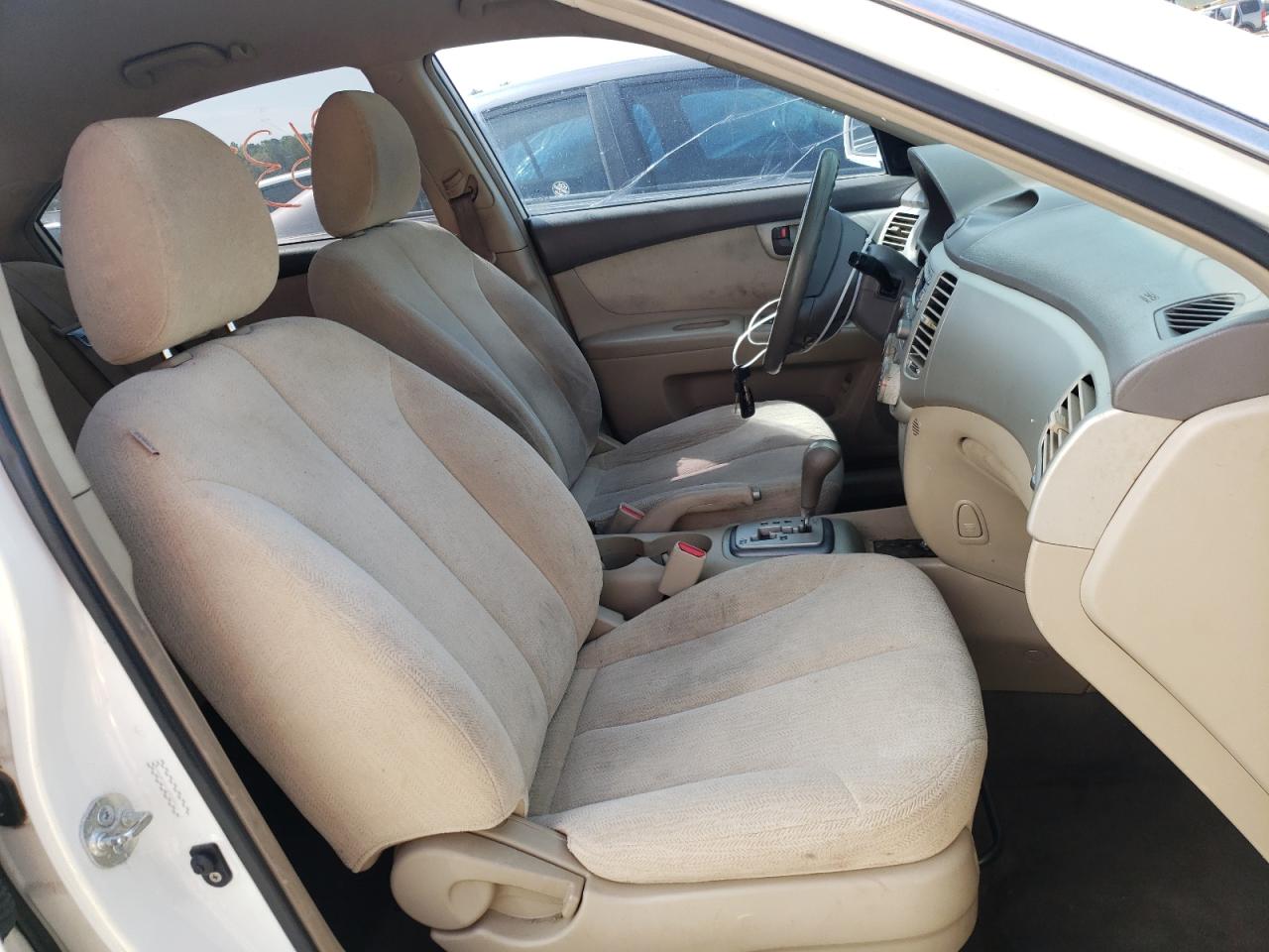 Photo 5 from auction – 2008 KIA OPTIMA LX with VIN KNAGE123185205013