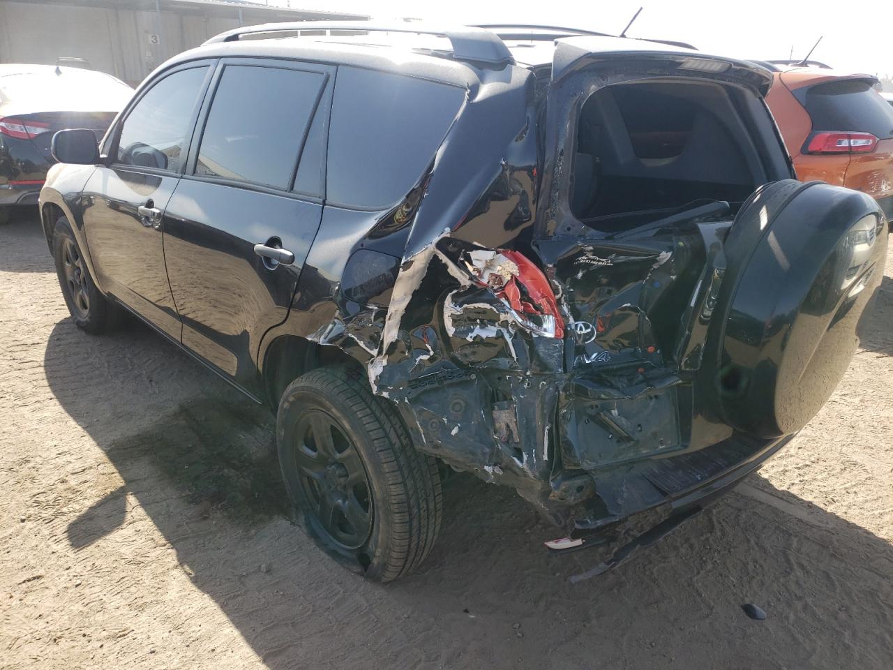 Photo 3 from auction – 2012 TOYOTA RAV4 with VIN 2T3BF4DV0CW261388