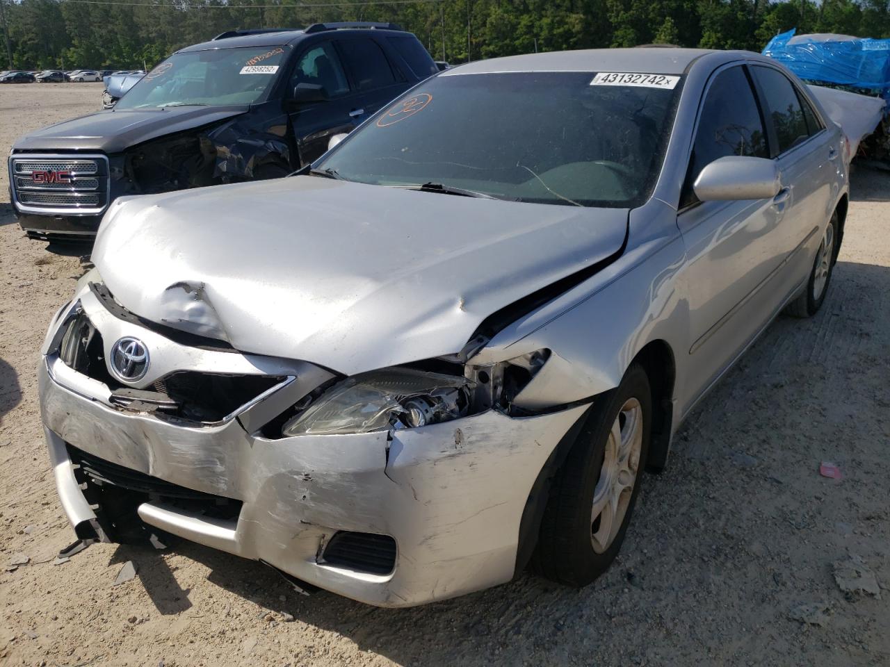 Photo 2 from auction – 2010 TOYOTA CAMRY BASE with VIN 4T4BF3EK6AR012314