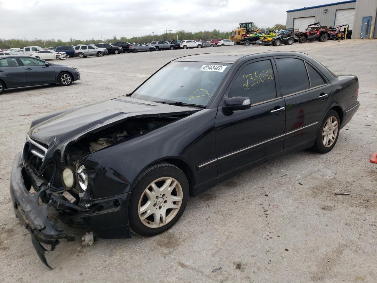 Photo 2 from auction – 2000 MERCEDES-BENZ E 320 with VIN WDBJF65J4YB035386