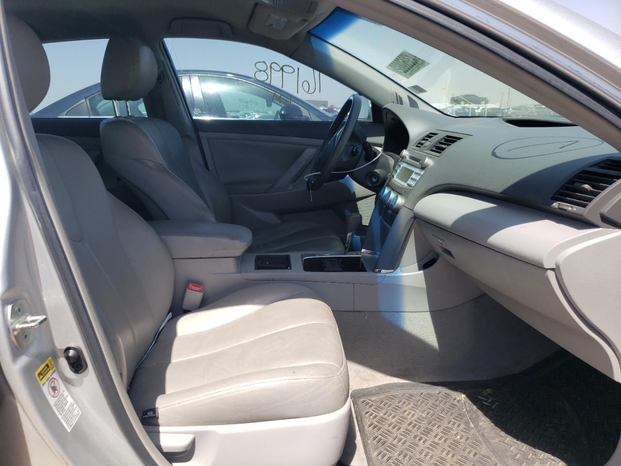 Photo 5 from auction – 2009 TOYOTA CAMRY with VIN 4T1BE46K29U892148