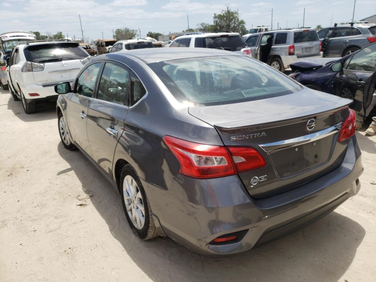 Photo 3 from auction – 2017 NISSAN SENTRA S with VIN 3N1AB7AP2HY225401