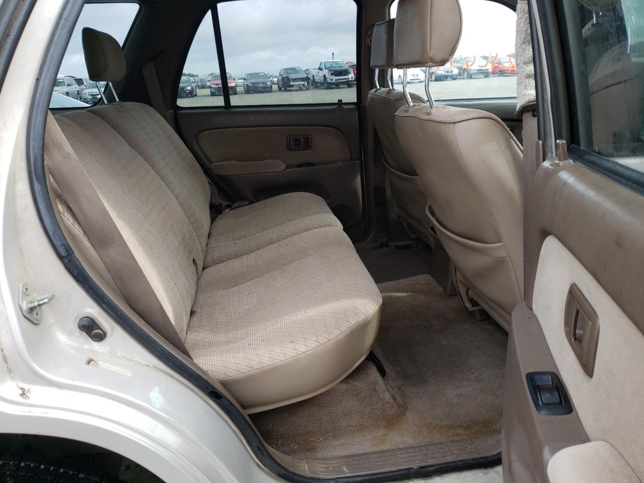 Photo 6 from auction – 1998 TOYOTA 4RUNNER with VIN JT3GM84R6W0030501