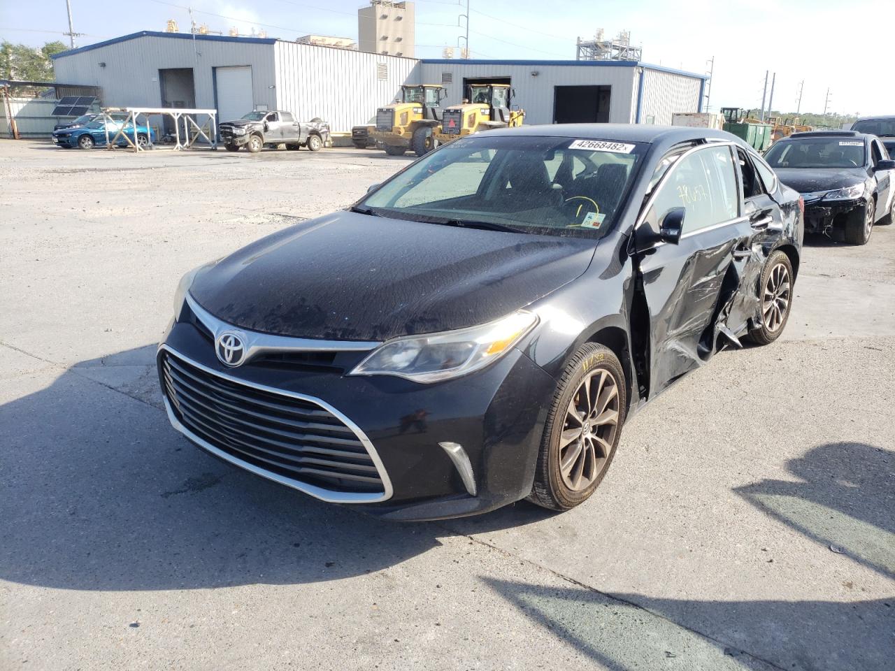 Photo 2 from auction – 2016 TOYOTA AVALON XLE with VIN 4T1BK1EB6GU198729