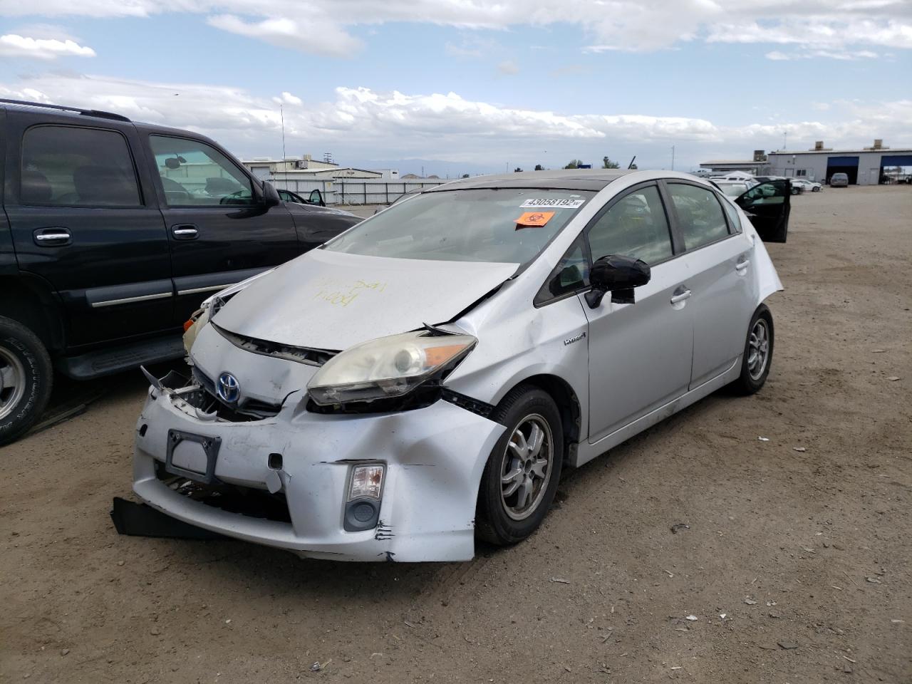 Photo 2 from auction – 2011 TOYOTA PRIUS with VIN JTDKN3DU6B5312094