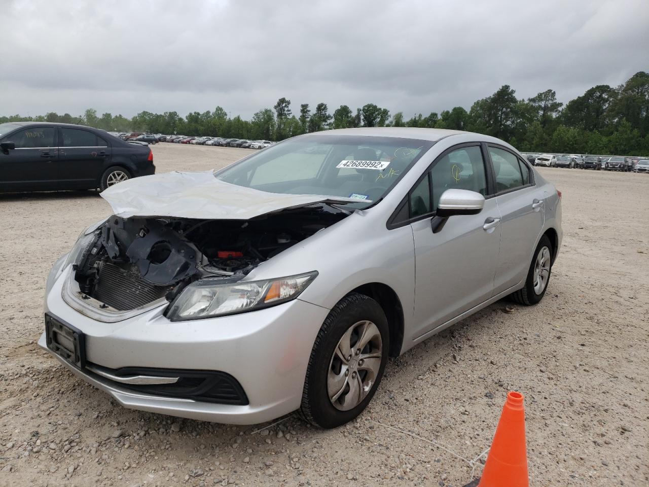 Photo 2 from auction – 2014 HONDA CIVIC LX with VIN 19XFB2F50EE075413