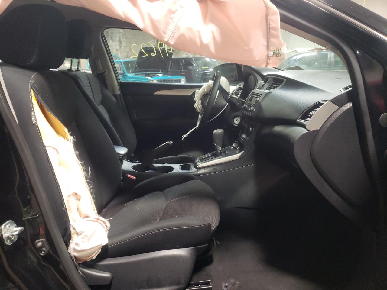 Photo 5 from auction – 2017 NISSAN SENTRA S with VIN 3N1AB7AP0HY307451