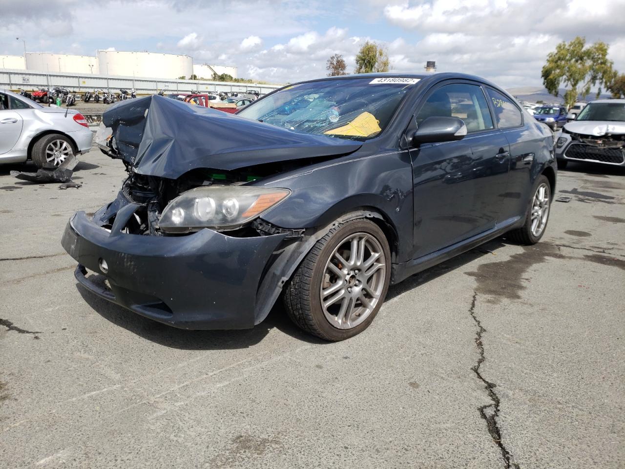 Photo 2 from auction – 2010 SCION TC with VIN JTKDE3B71A0318122