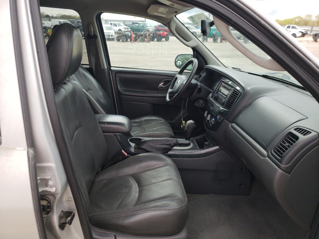 Photo 5 from auction – 2005 MAZDA TRIBUTE S with VIN 4F2CZ96125KM25173