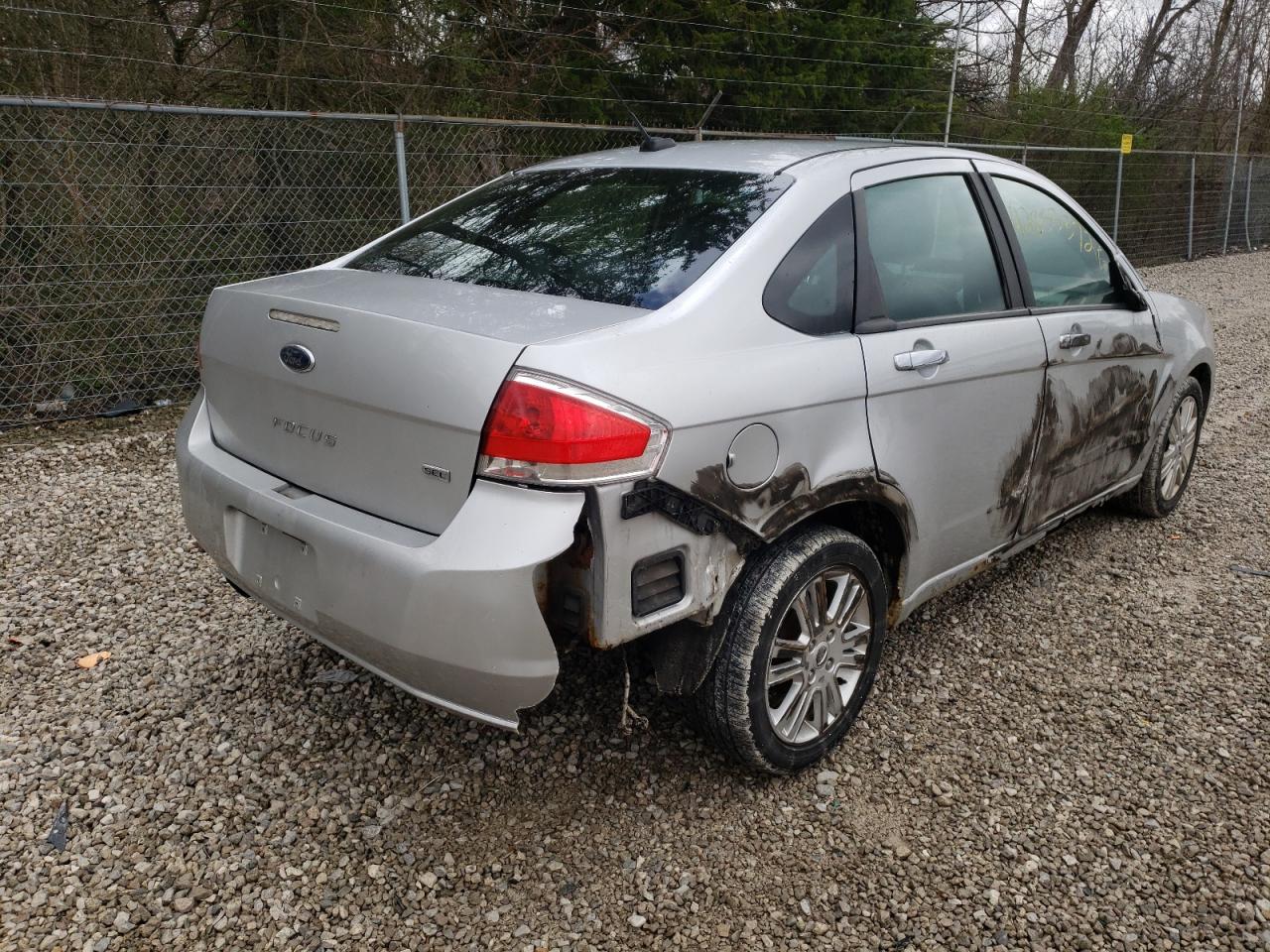 Photo 4 from auction – 2011 FORD FOCUS SEL with VIN 1FAHP3HN3BW194786